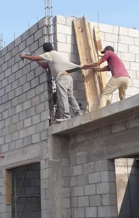 images/gallery/sightgags/SafetyFirst128.jpg