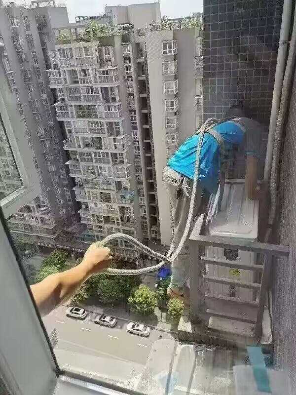 images/gallery/sightgags/SafetyFirst199.jpg