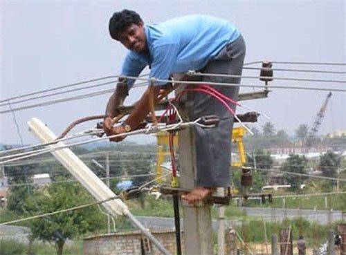 images/gallery/sightgags/SafetyFirstElectrical.jpg