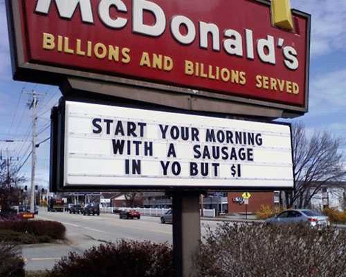 images/gallery/sightgags/SausageInYoBut.jpg