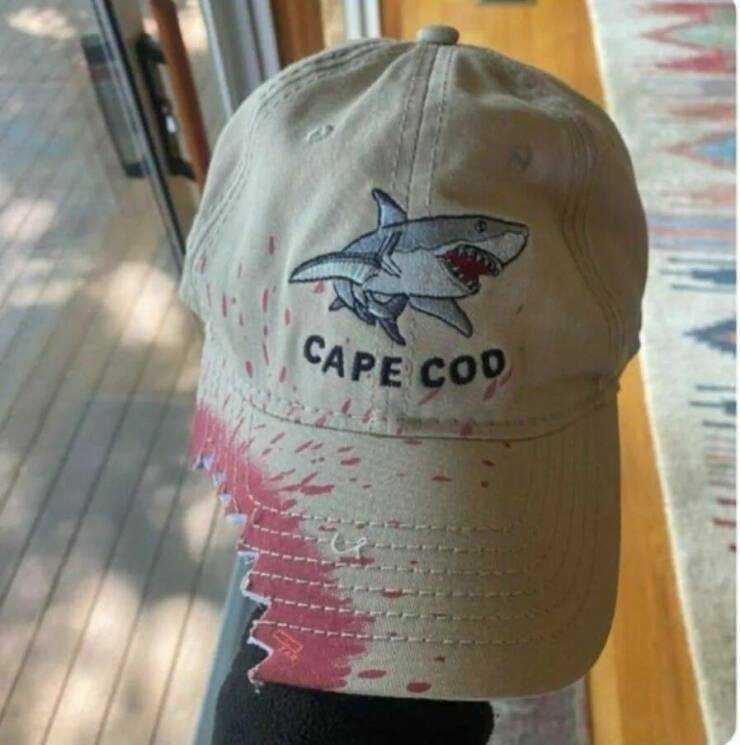 images/gallery/sightgags/SharkCap.jpg
