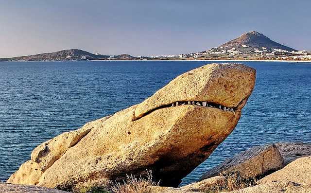 images/gallery/sightgags/SharkRock.jpg