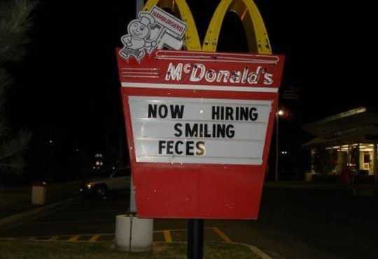 images/gallery/sightgags/SmilingFeces.jpg