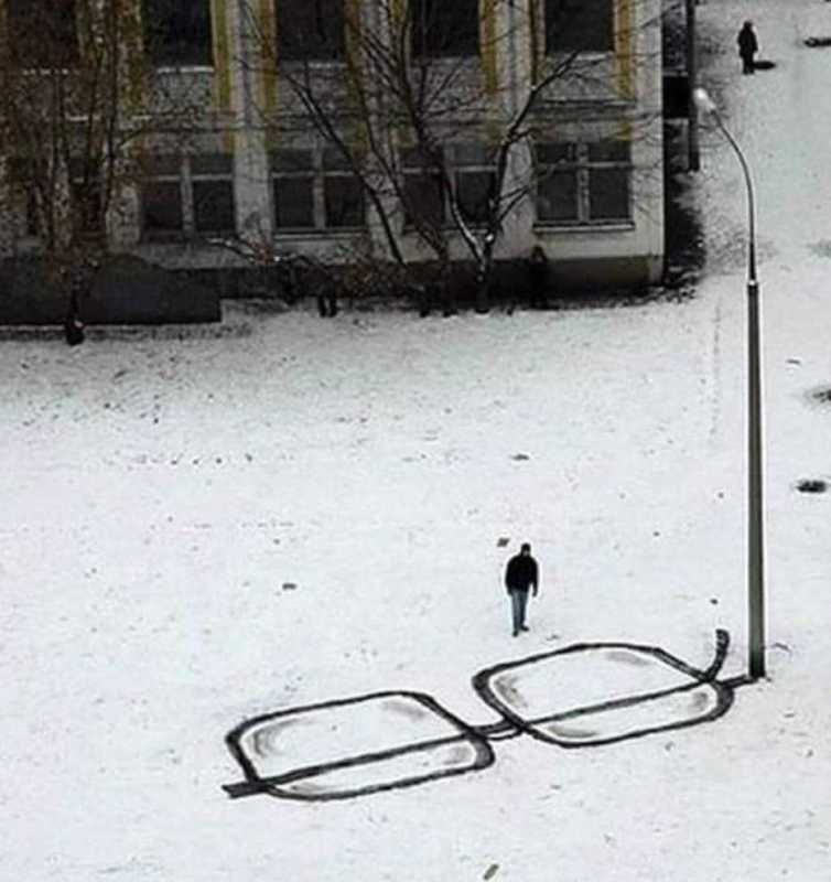 images/gallery/sightgags/SnowGlasses.jpg