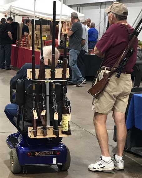 images/gallery/sightgags/SpeedyGunRack.jpg
