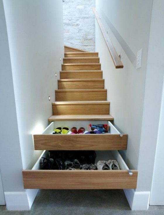 images/gallery/sightgags/StairDrawers.jpg