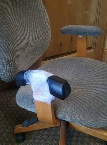 images/gallery/sightgags/ThereIFixedIt136.jpg