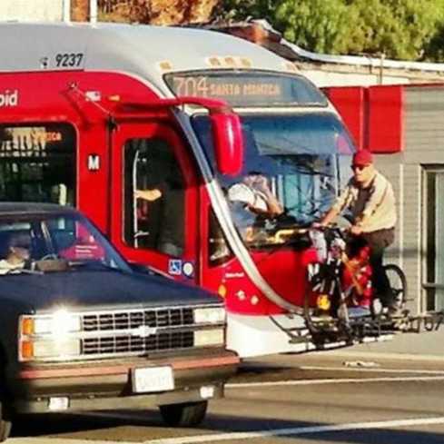 images/gallery/sightgags/ThinkOutsideTheBus.jpg