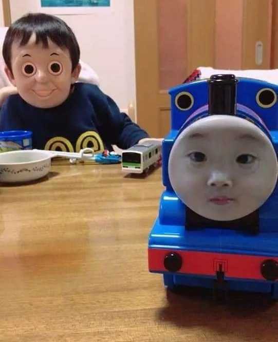 images/gallery/sightgags/ThomasFaceSwap.jpg
