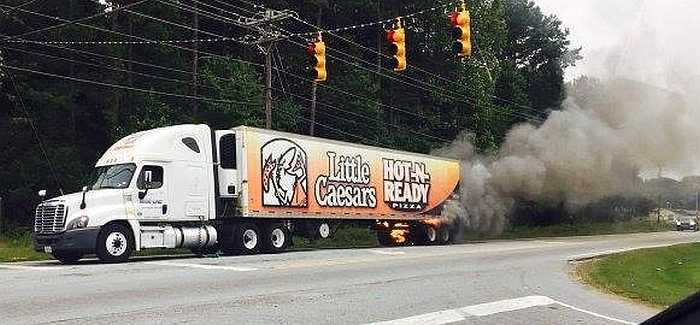 images/gallery/sightgags/TooHotNReady.jpg