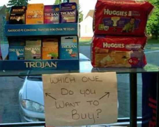 images/gallery/sightgags/TrojansOrHuggies.jpg