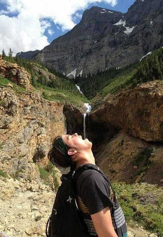 images/gallery/sightgags/WaterfallDrink.jpg