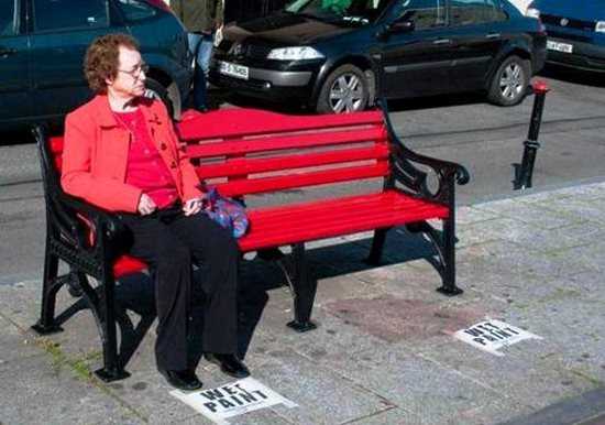images/gallery/sightgags/WetPaintTester.jpg