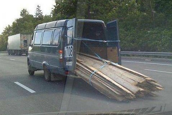 images/gallery/sightgags/WhoNeedsABiggerTruck54.jpg
