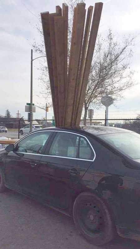 images/gallery/sightgags/WhoNeedsATruck141.jpg