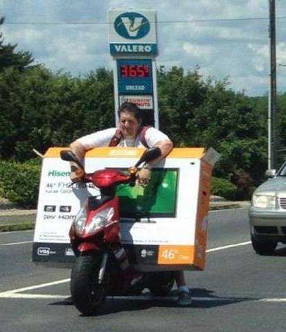 images/gallery/sightgags/WhoNeedsATruck85.jpg
