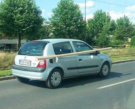 images/gallery/sightgags/WhoNeedsATruck88.jpg