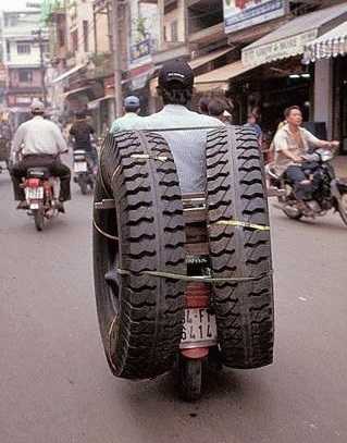 images/gallery/sightgags/WhoNeedsATruck93.jpg
