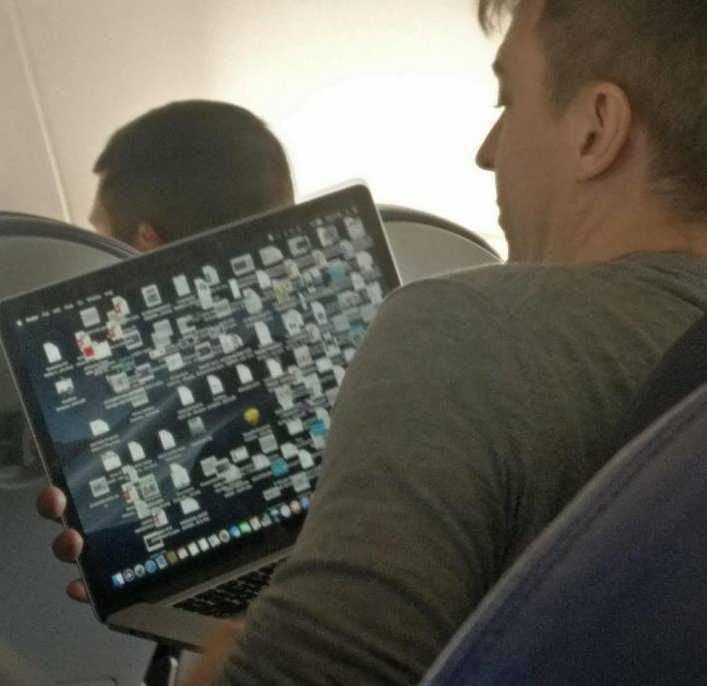 images/gallery/sightgags/WorstDesktopEver.jpg