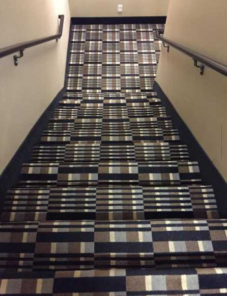 images/gallery/sightgags/WorstStairwayCarpetEver.jpg