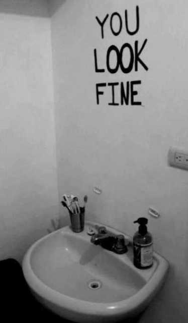 images/gallery/sightgags/YouLookFine.jpg