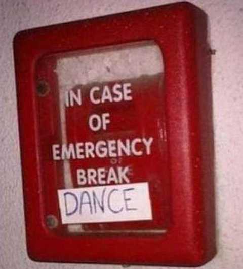 images/gallery/sightgags/EmergencyBreakDance.jpg