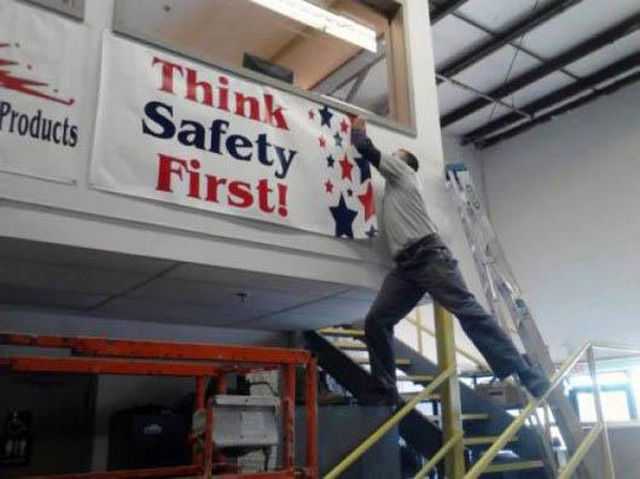 images/gallery/sightgags/SafetyAtWork85.jpg
